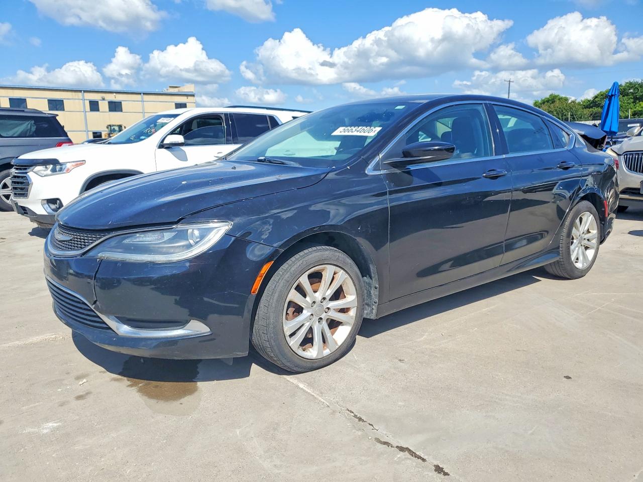 Salvage Chrysler 200 Image