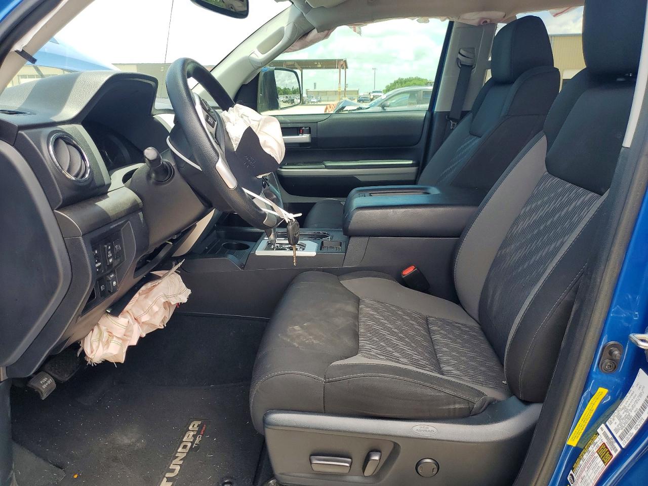 Toyota Tundra Crewmax Sr5