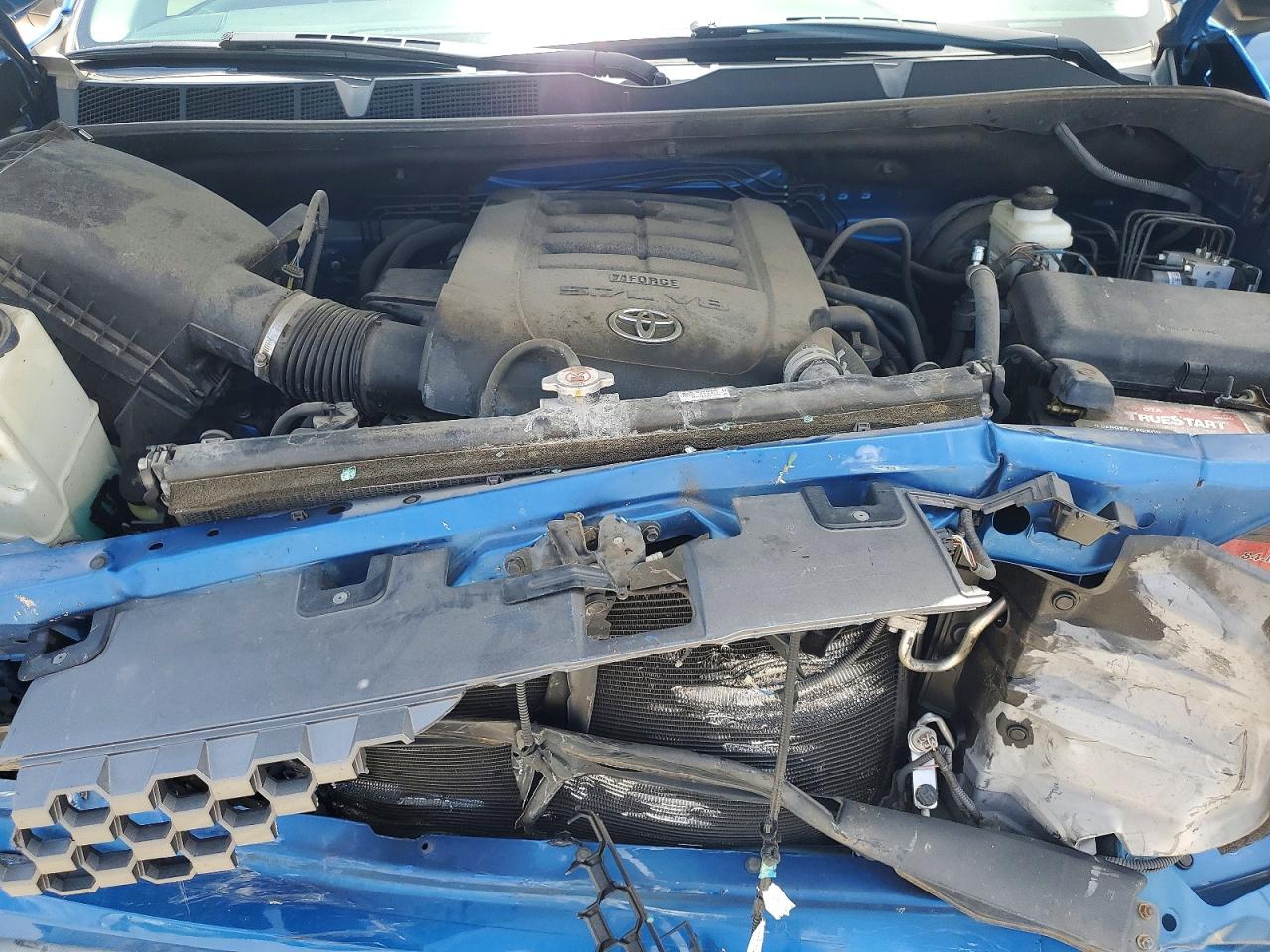 Toyota Tundra Crewmax Sr5