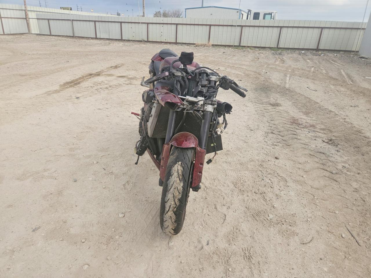 Yamaha Yzf1000 C
