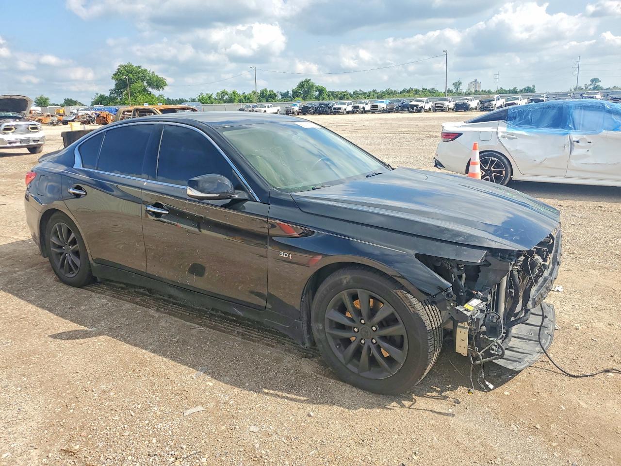 INFINITI Q50 3.0t Premium