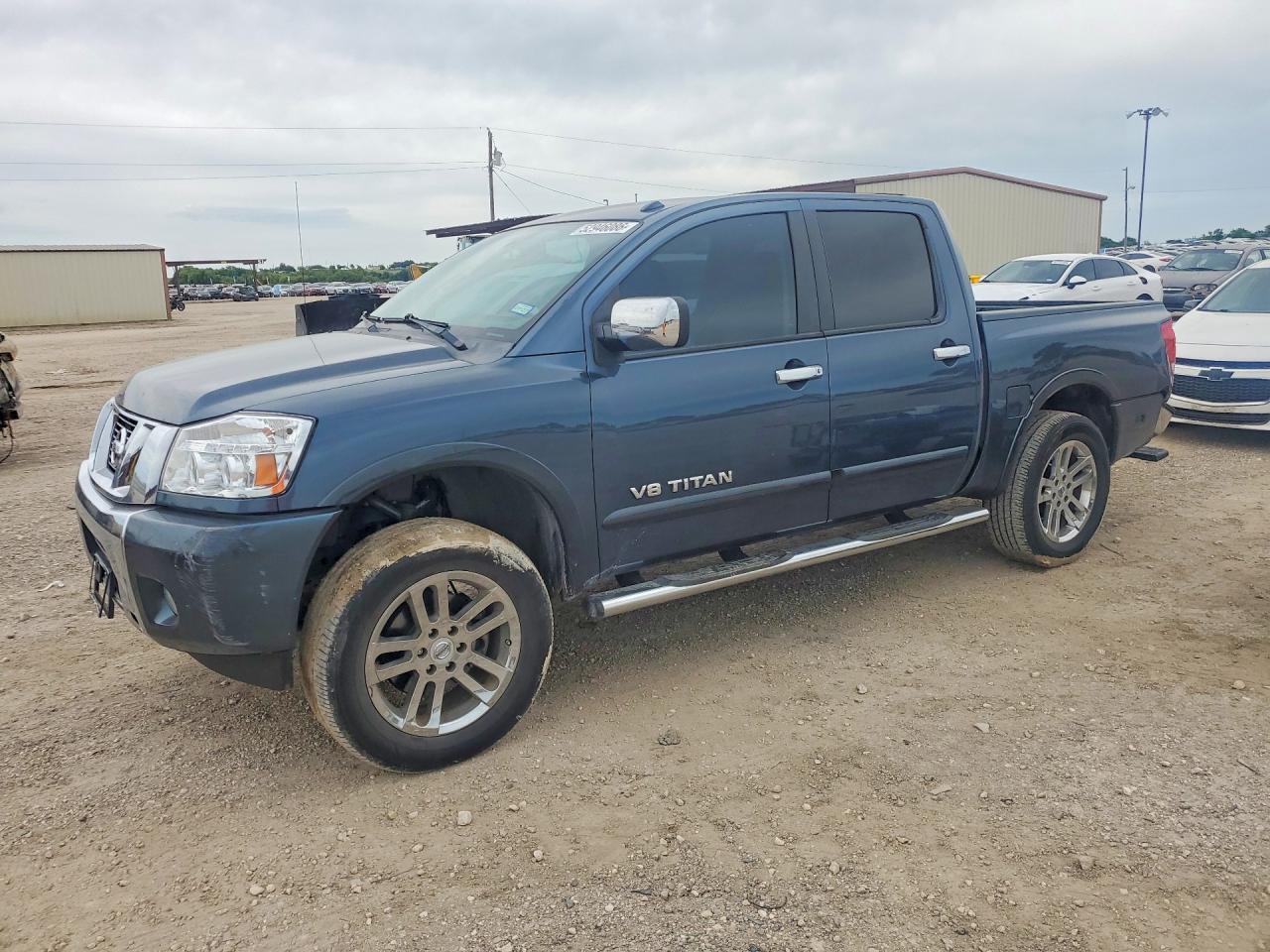Salvage Nissan Titan Image