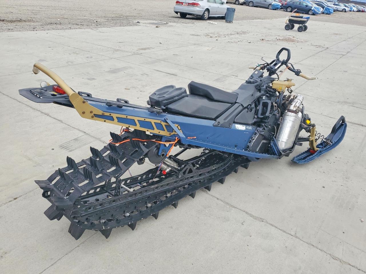 Ski-Doo Summit