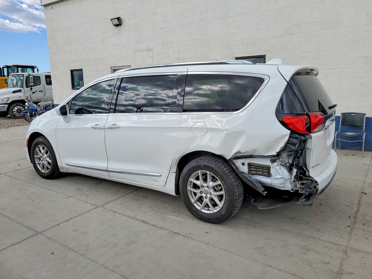 Chrysler Pacifica Touring L