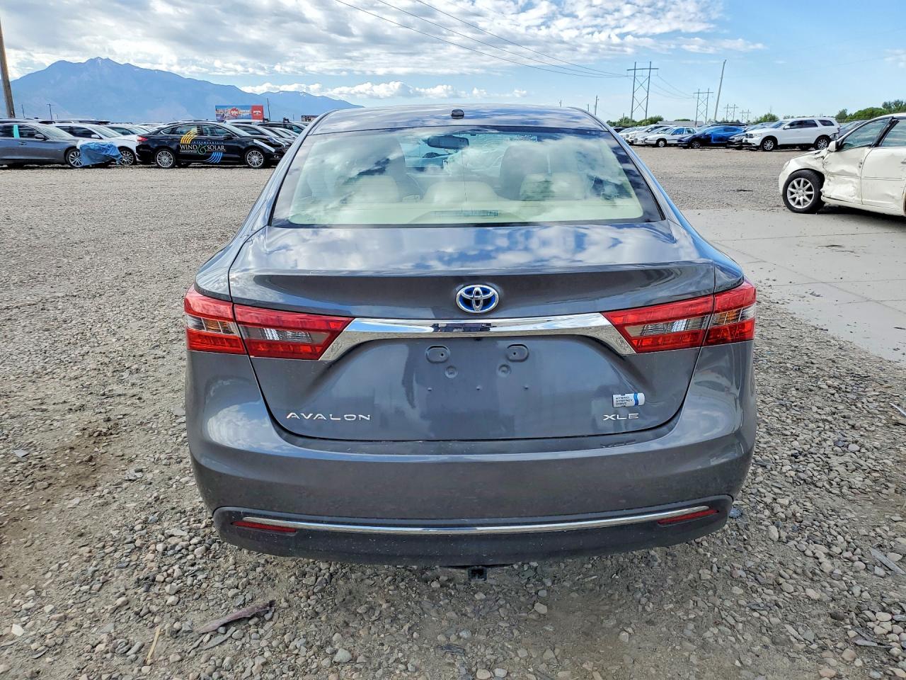 Toyota Avalon Xle Plus