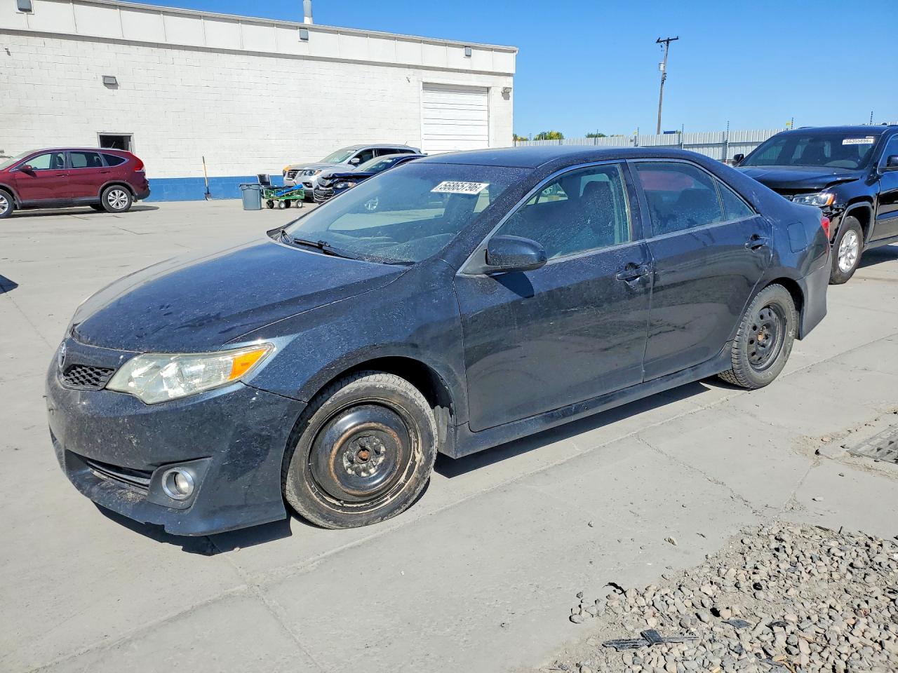 Salvage Toyota Camry Image