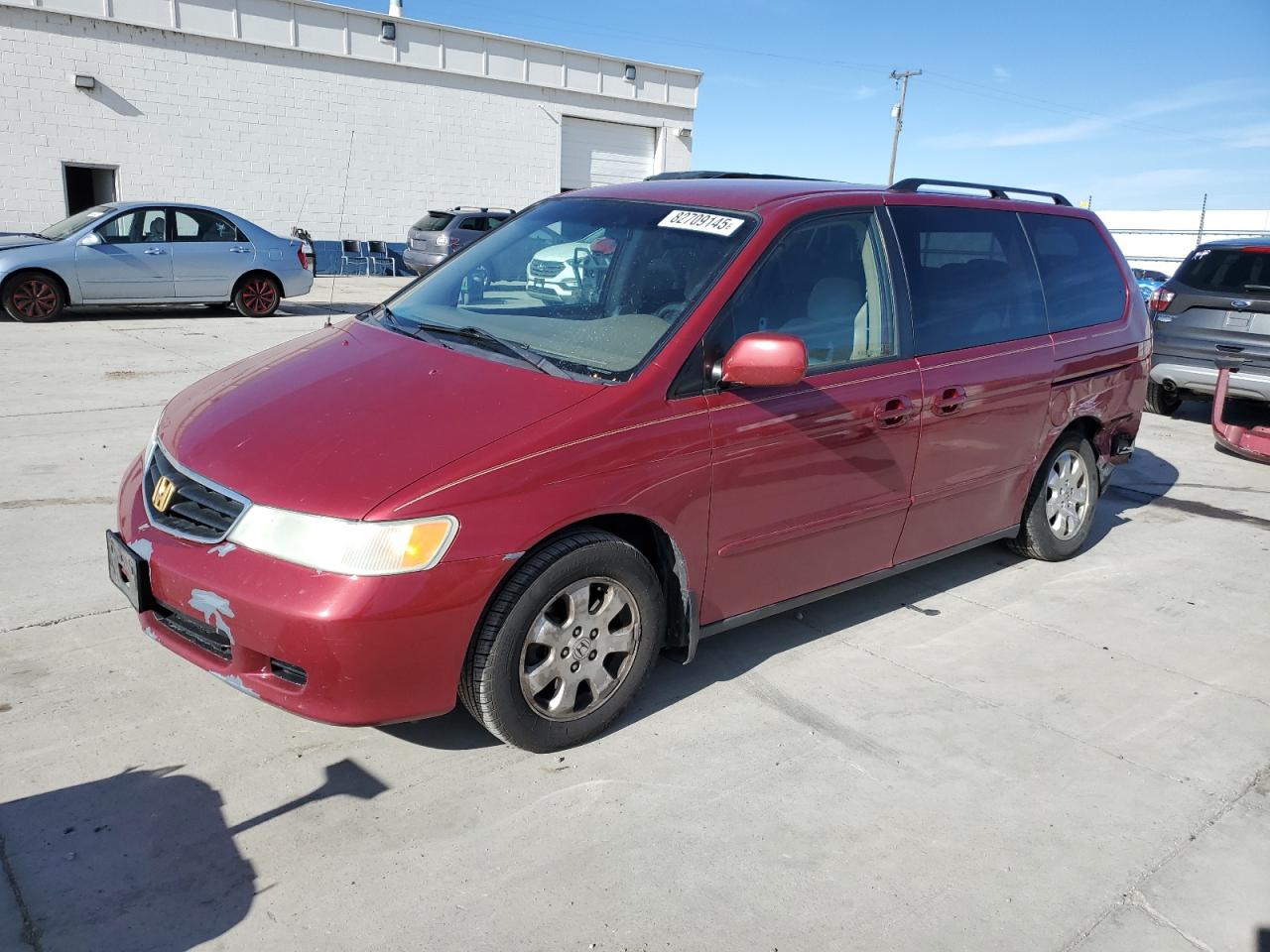 Salvage Honda Odyssey Image