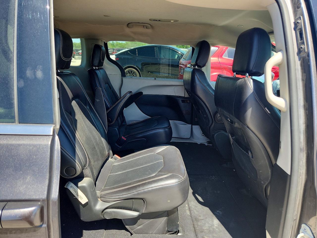 Chrysler Pacifica Touring L