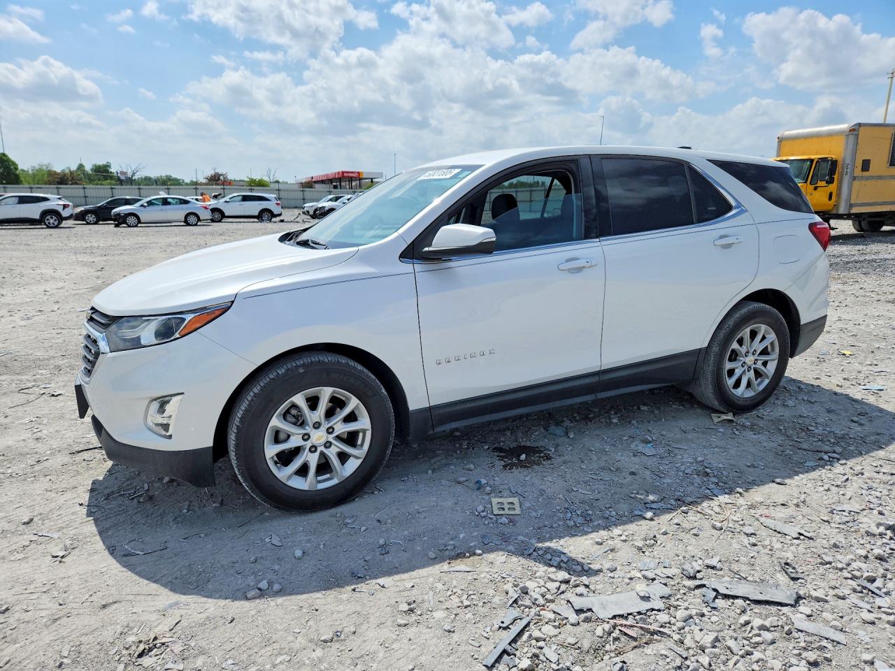 Salvage Chevrolet Equinox Image