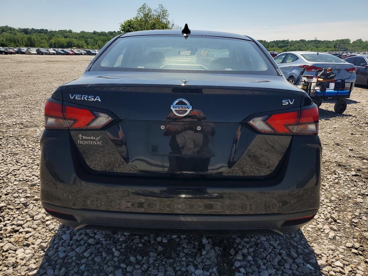 Nissan Versa Sv