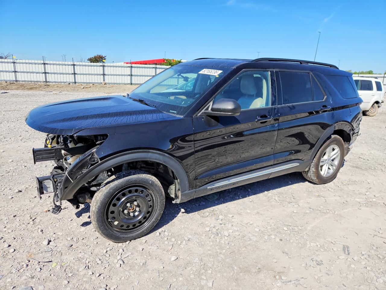 Salvage Ford Explorer Image