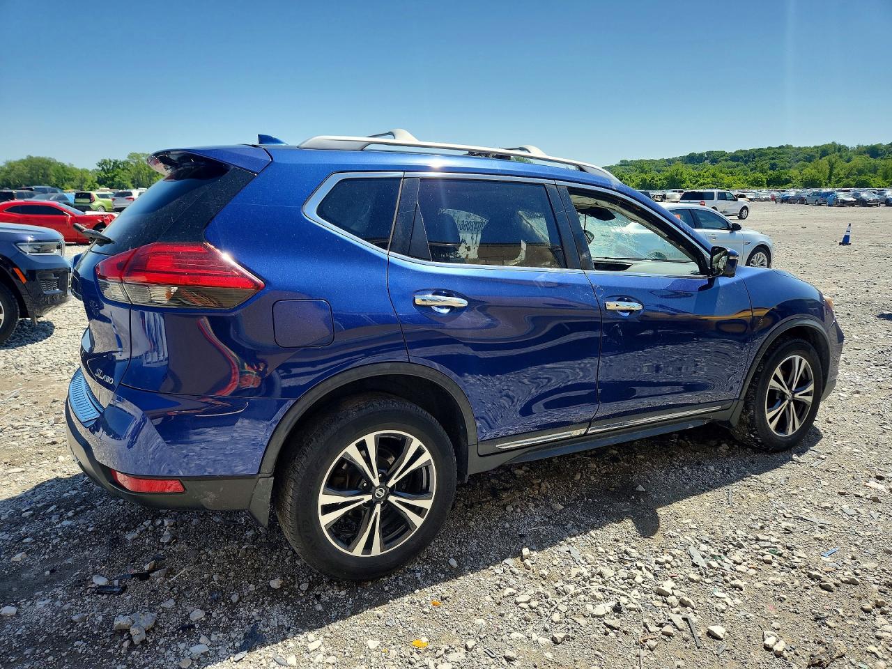 Nissan Rogue S