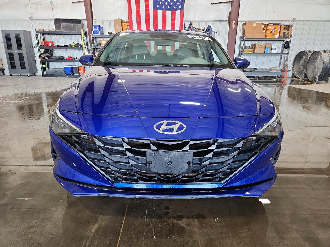 Hyundai ELANTRA Blue