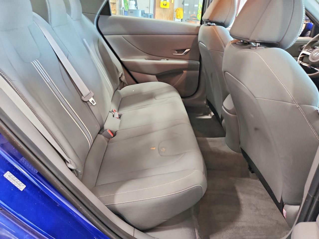 Hyundai ELANTRA Blue