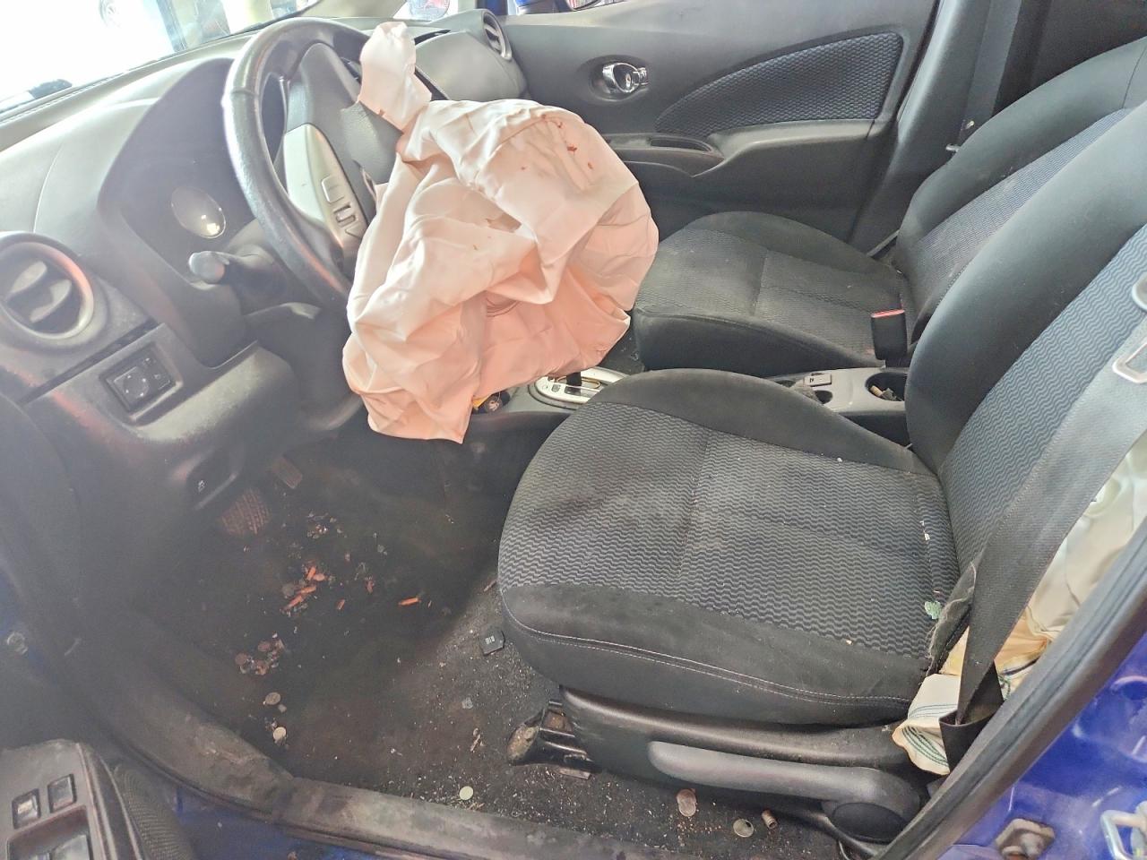 Nissan Versa Sv