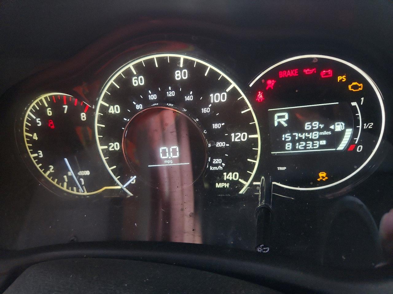 Nissan Versa Sv