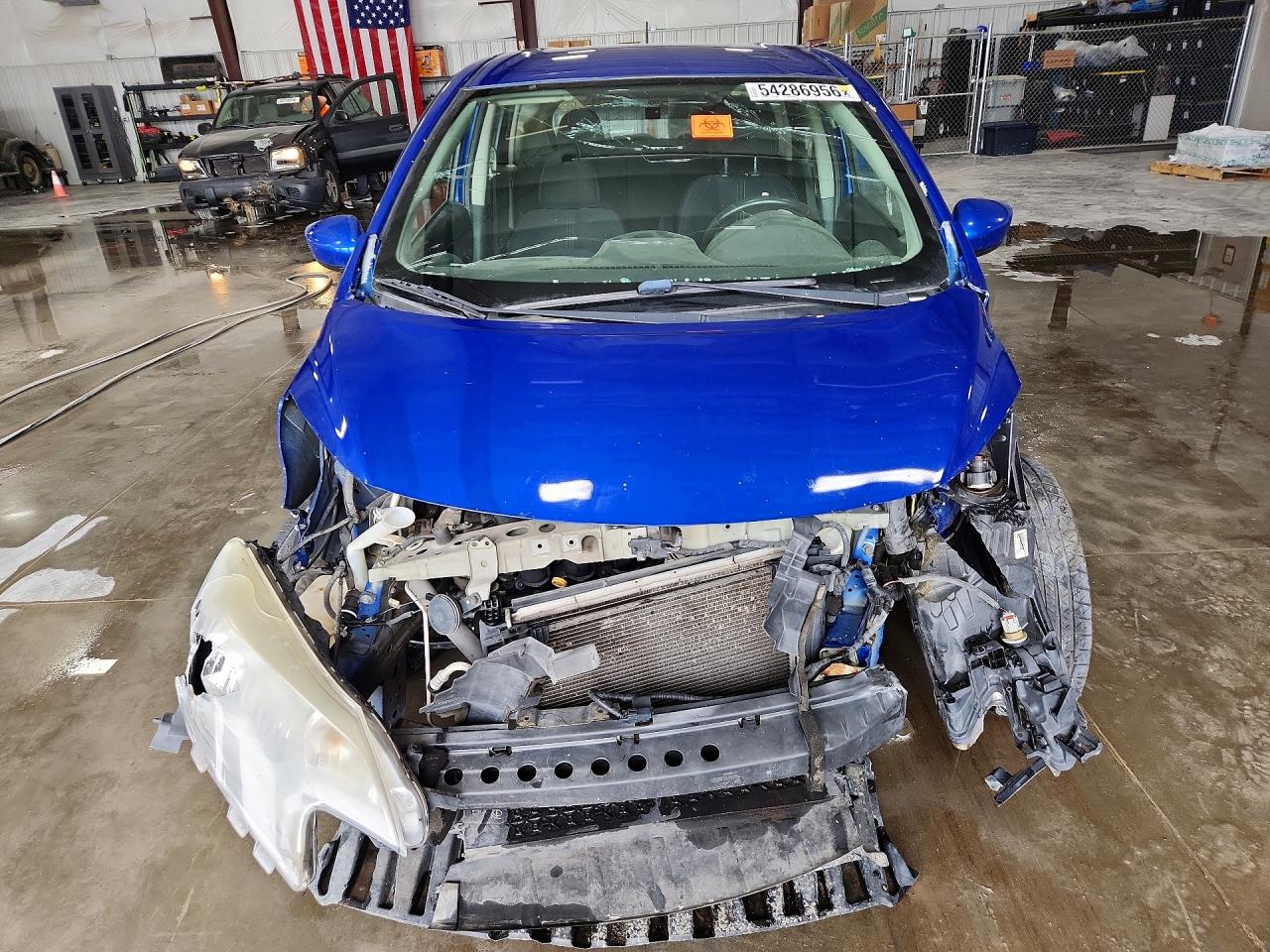 Nissan Versa Sv