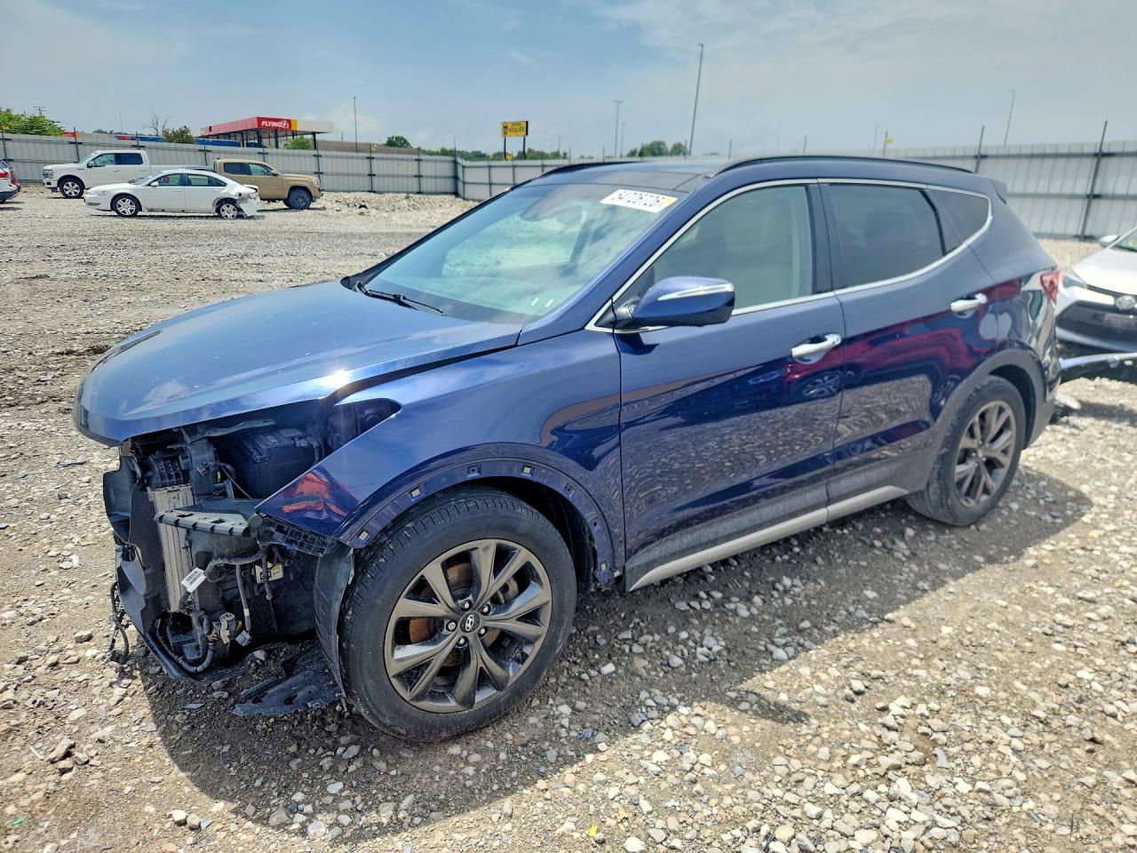 Salvage Hyundai SANTA FE Image