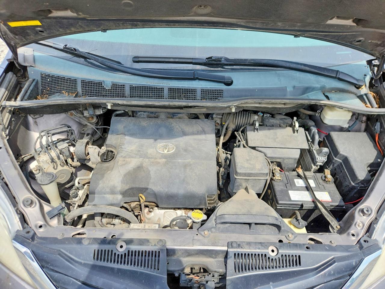 Toyota Sienna Le