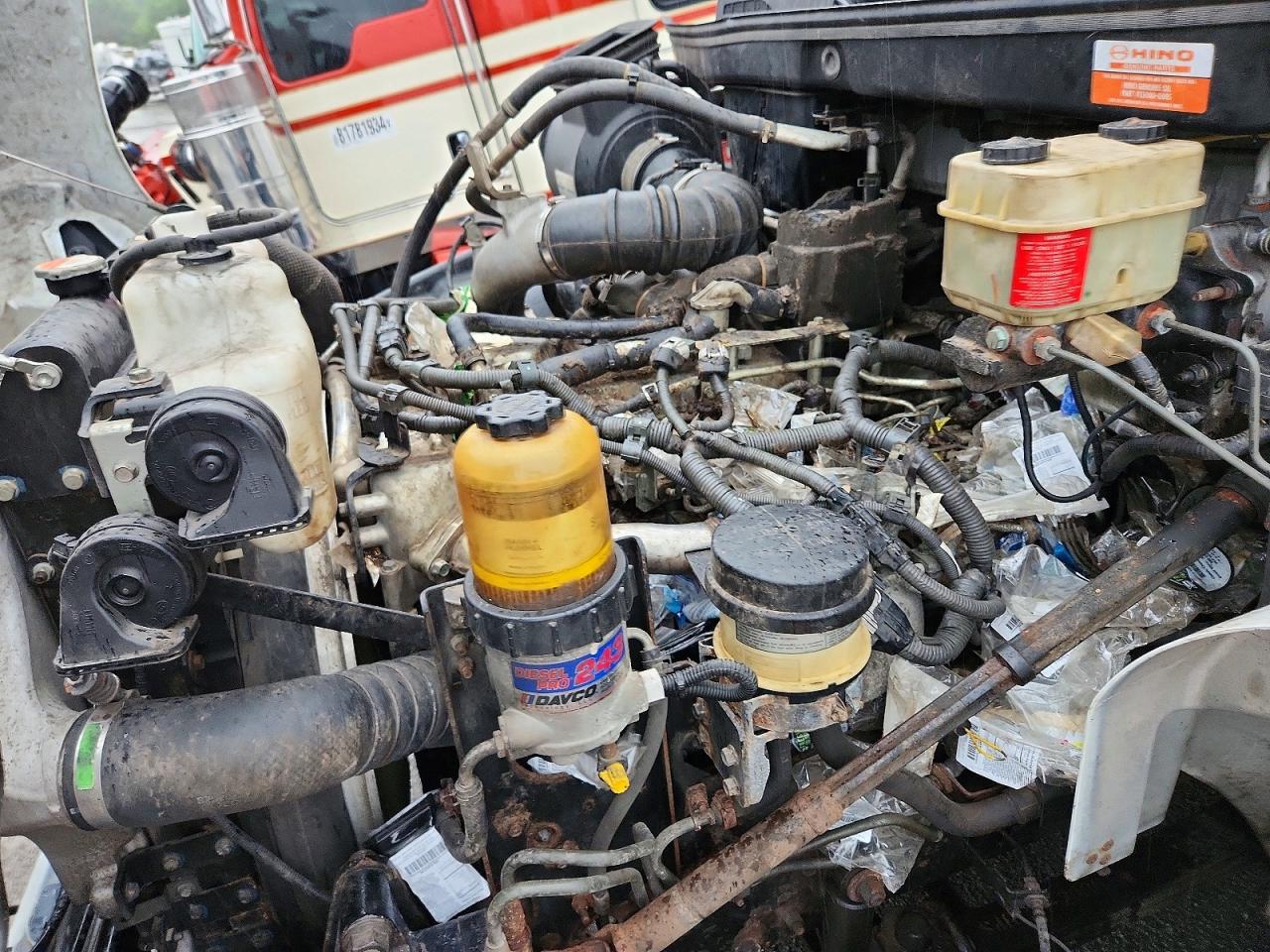 Hino 258 268