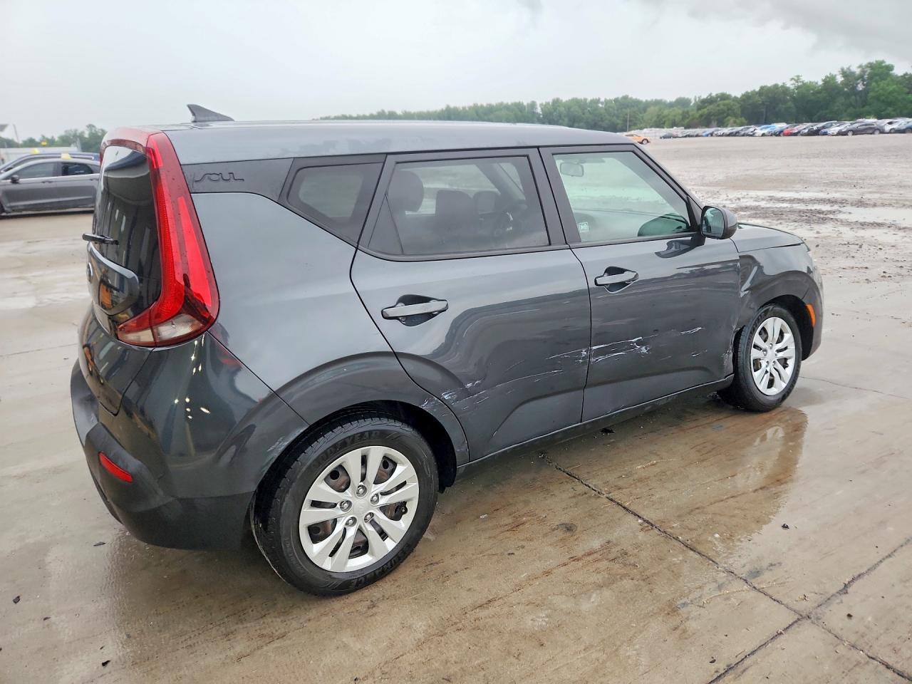 Kia Soul Lx