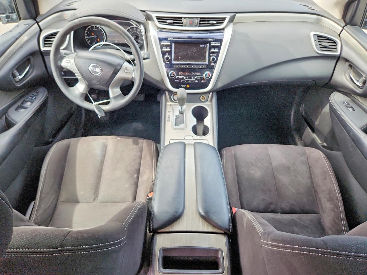 Nissan Murano S