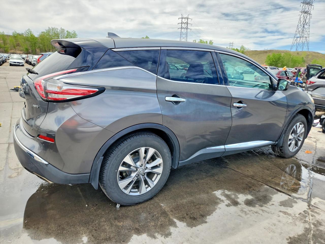 Nissan Murano S