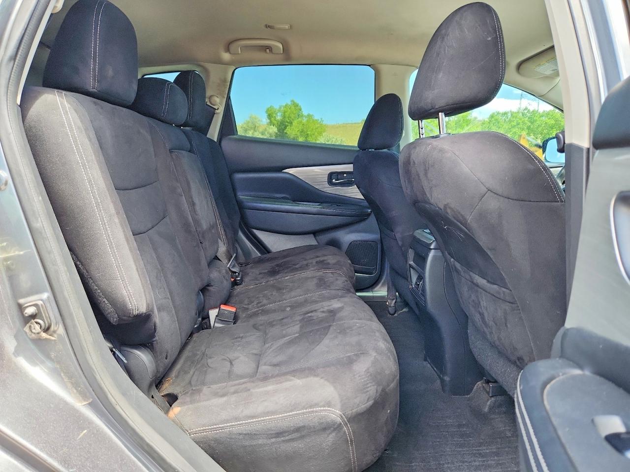 Nissan Murano S