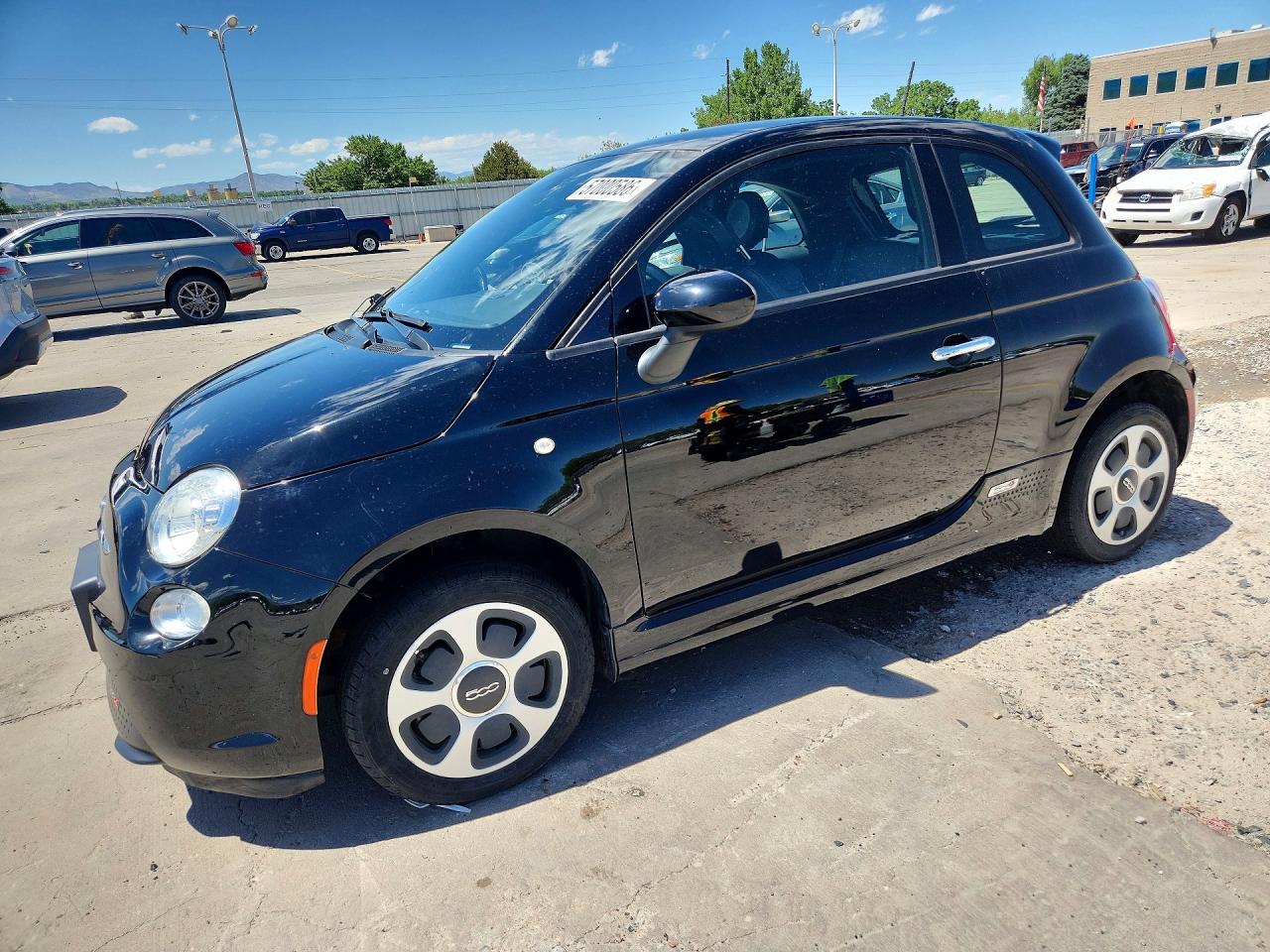 Salvage FIAT 500 Image