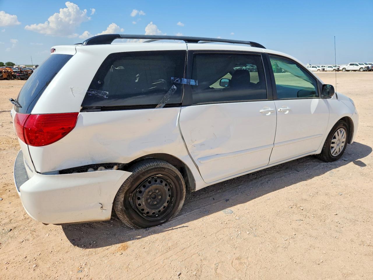 Toyota Sienna Le 7-passenger