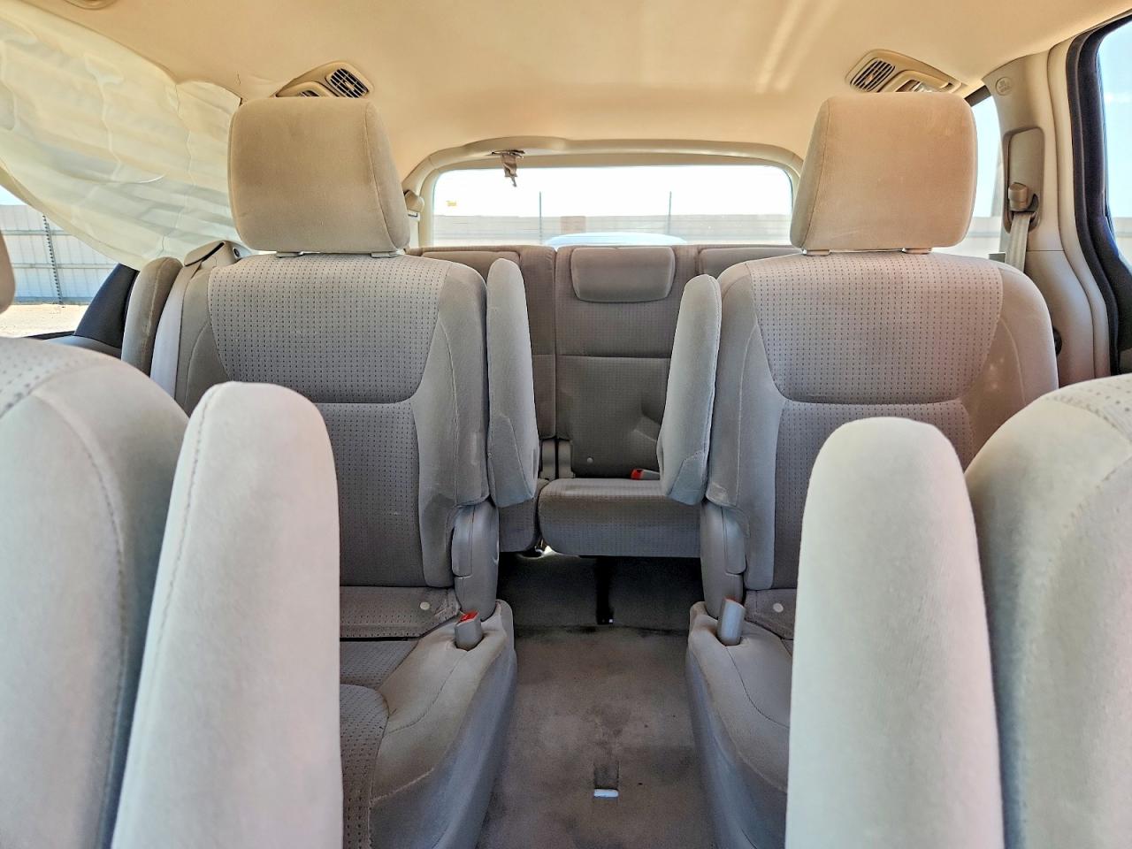 Toyota Sienna Le 7-passenger