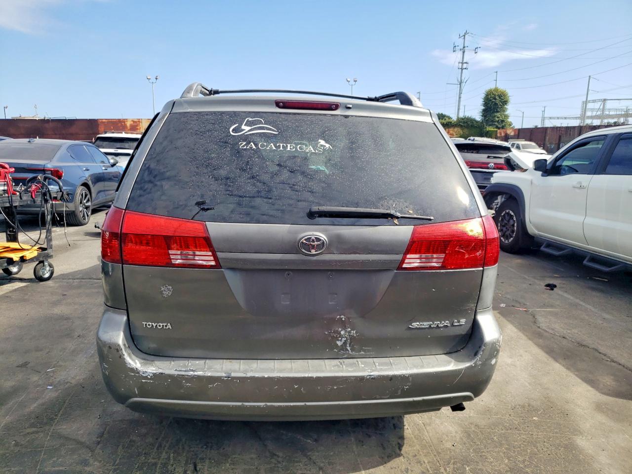Toyota Sienna Le 8 Passenger