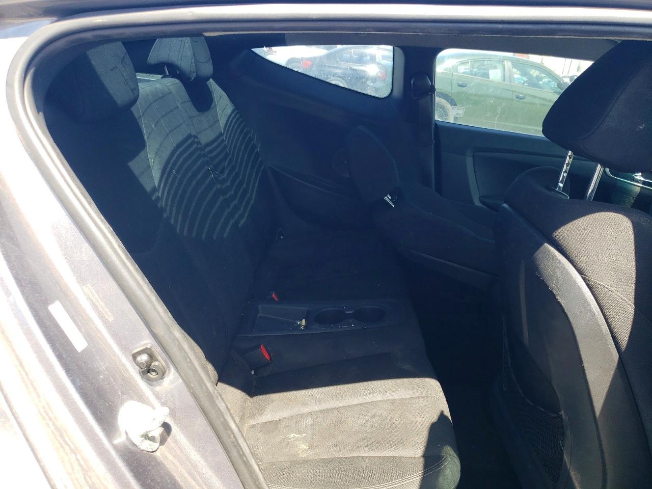 Hyundai VELOSTER Base