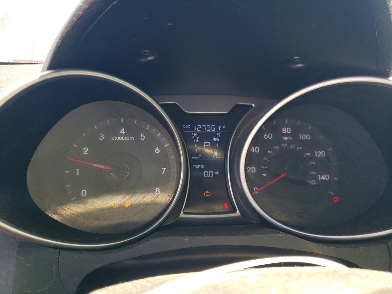 Hyundai VELOSTER Base
