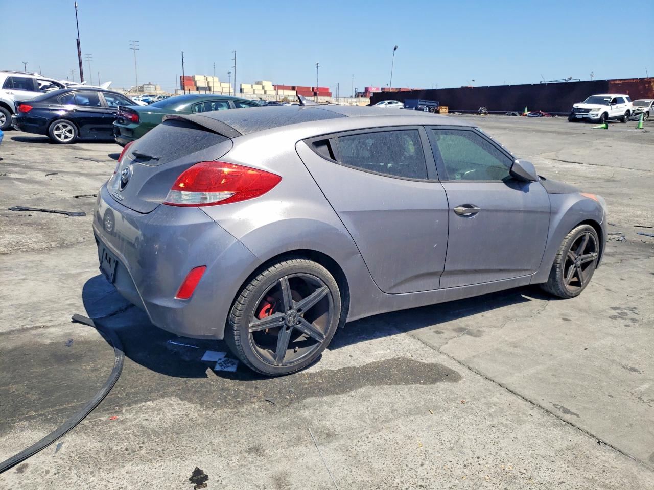 Hyundai VELOSTER Base