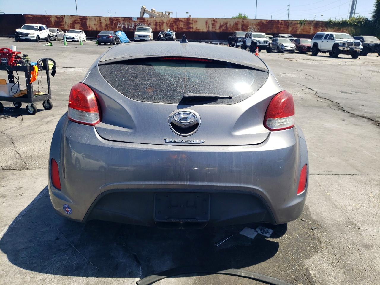 Hyundai VELOSTER Base