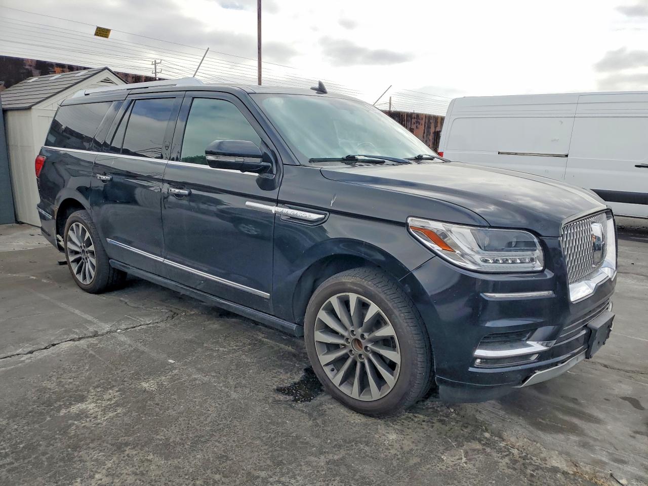 Lincoln Navigator L Select