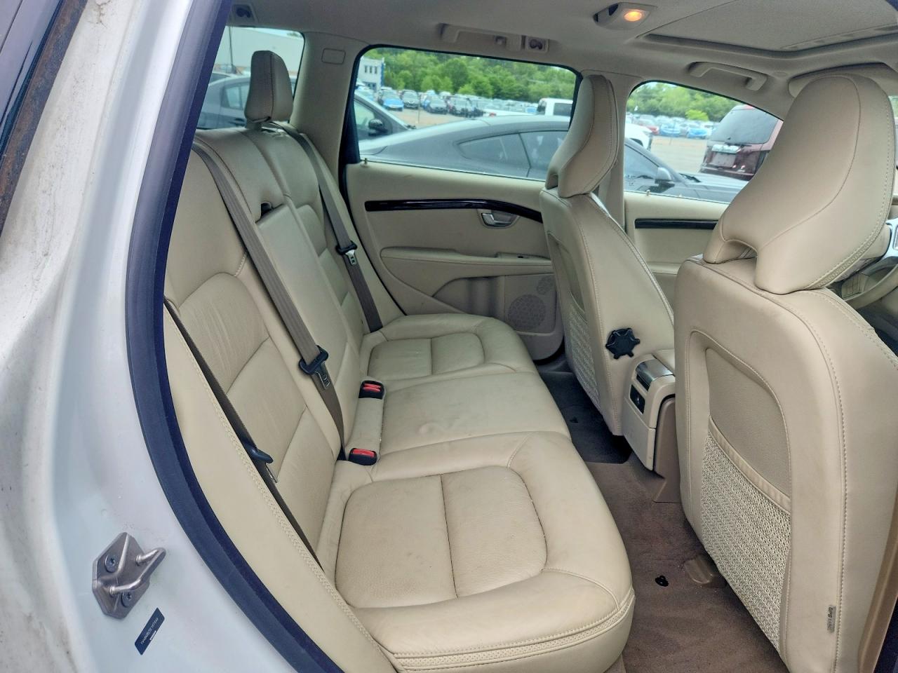 Volvo XC70 3.2