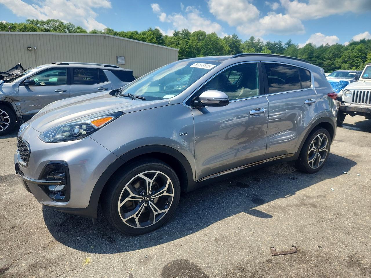 Salvage Kia Sportage Image