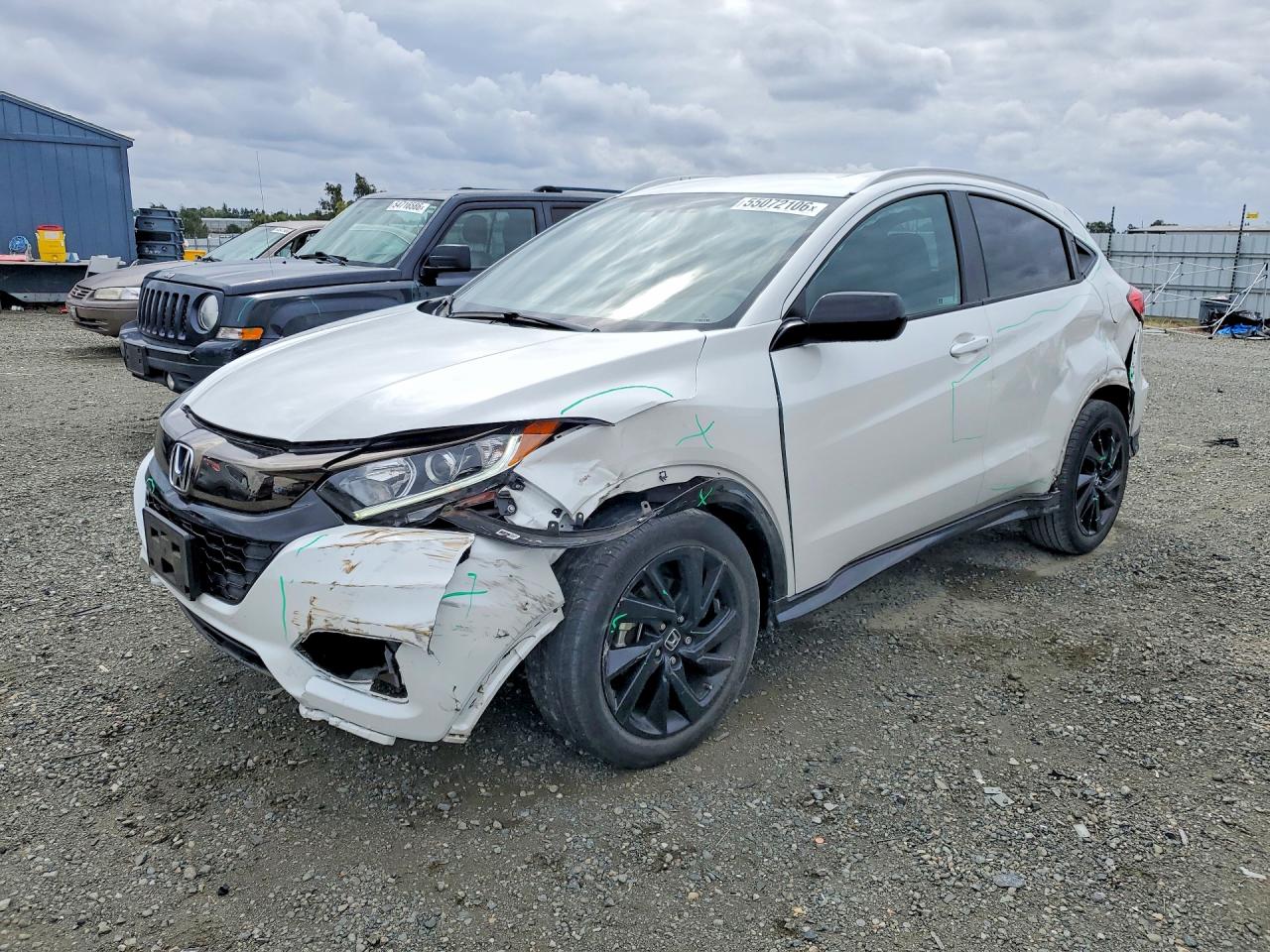 Salvage Honda HR-V Image