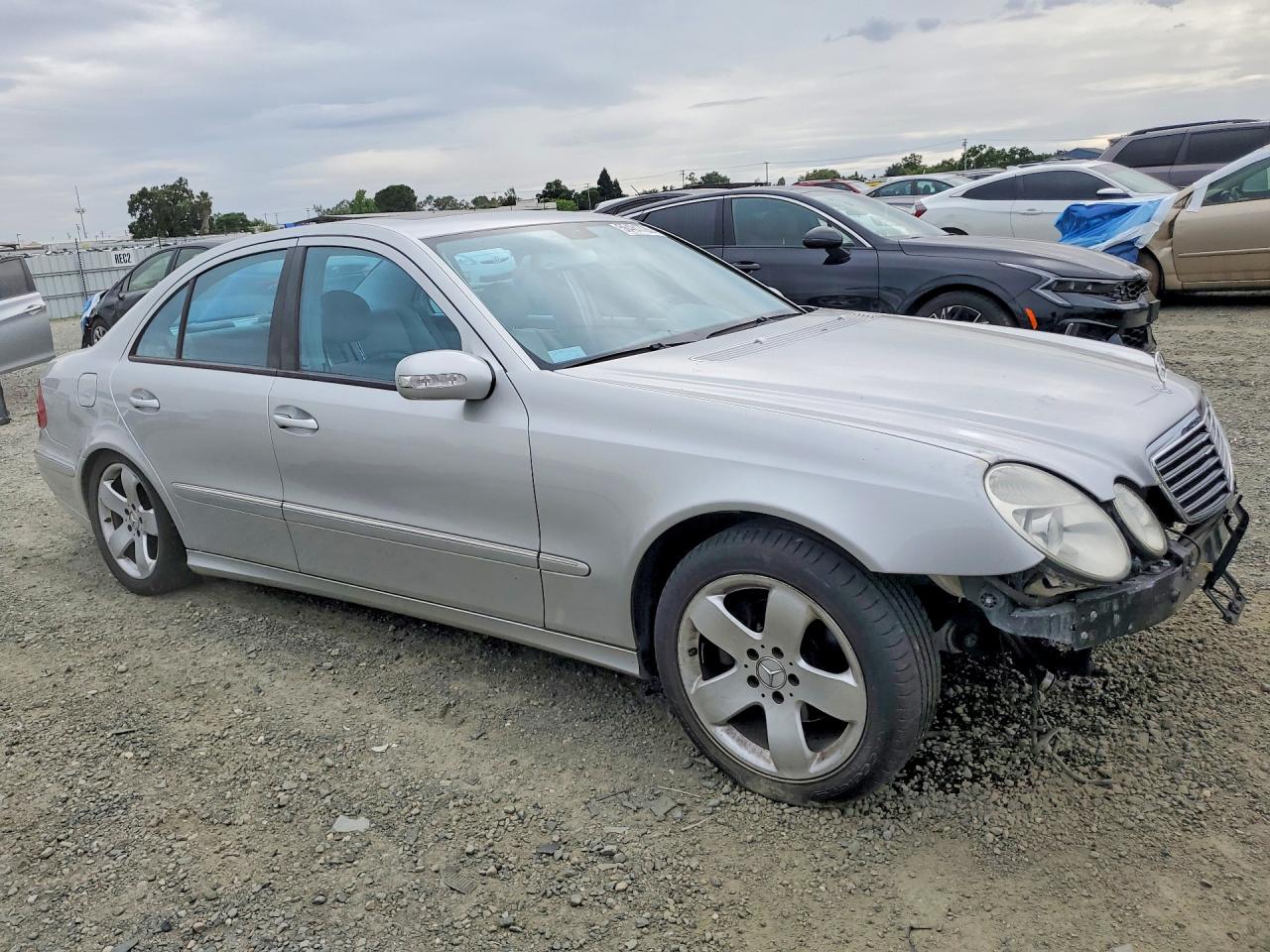 Mercedes-Benz E-Class 320