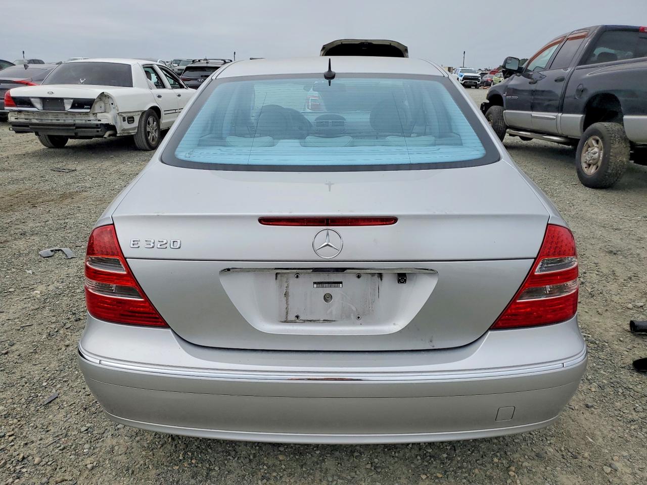 Mercedes-Benz E-Class 320