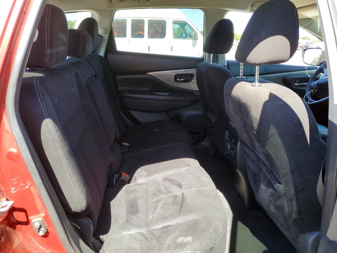 Nissan Murano S