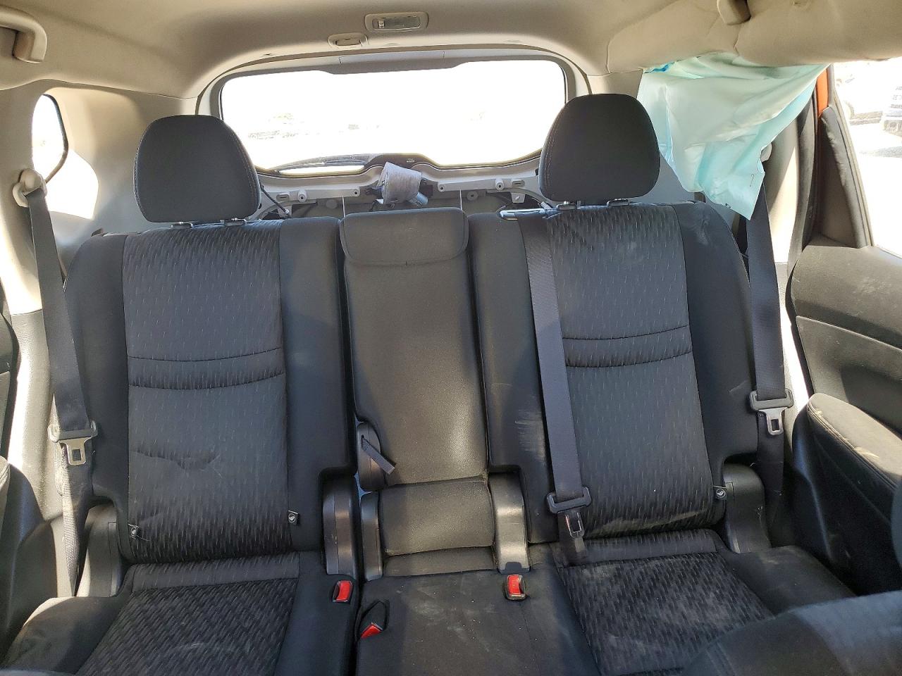 Nissan Rogue S