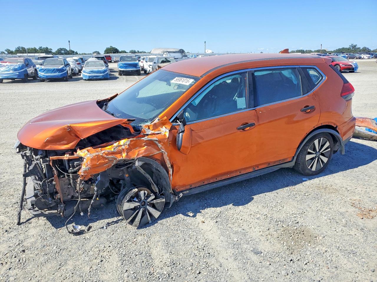 Salvage Nissan Rogue Image