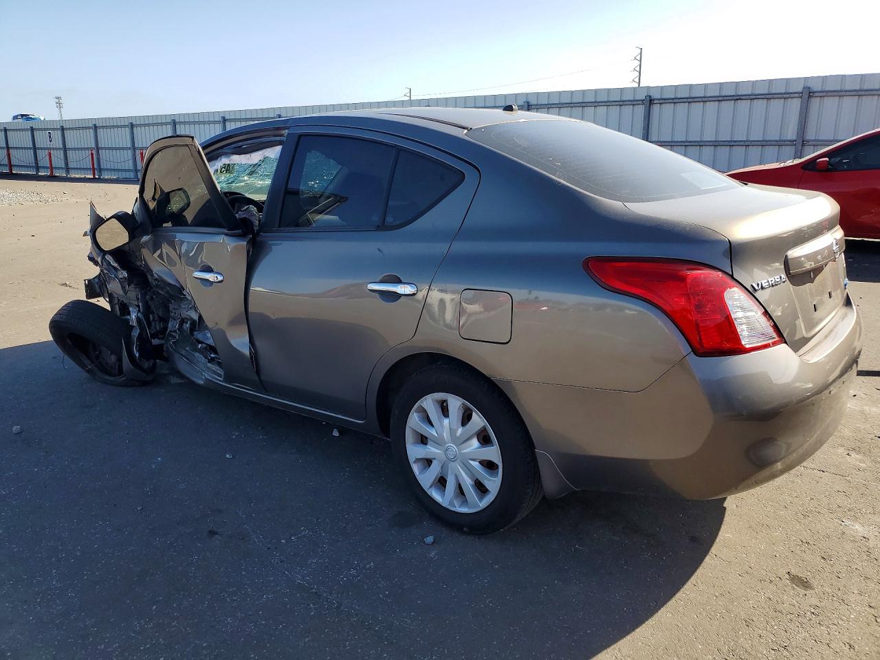 Nissan Versa 1.6 S