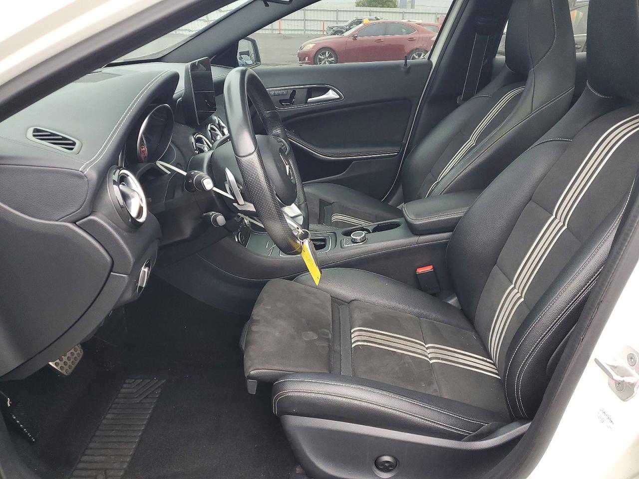 Mercedes-Benz GLA 250 4matic