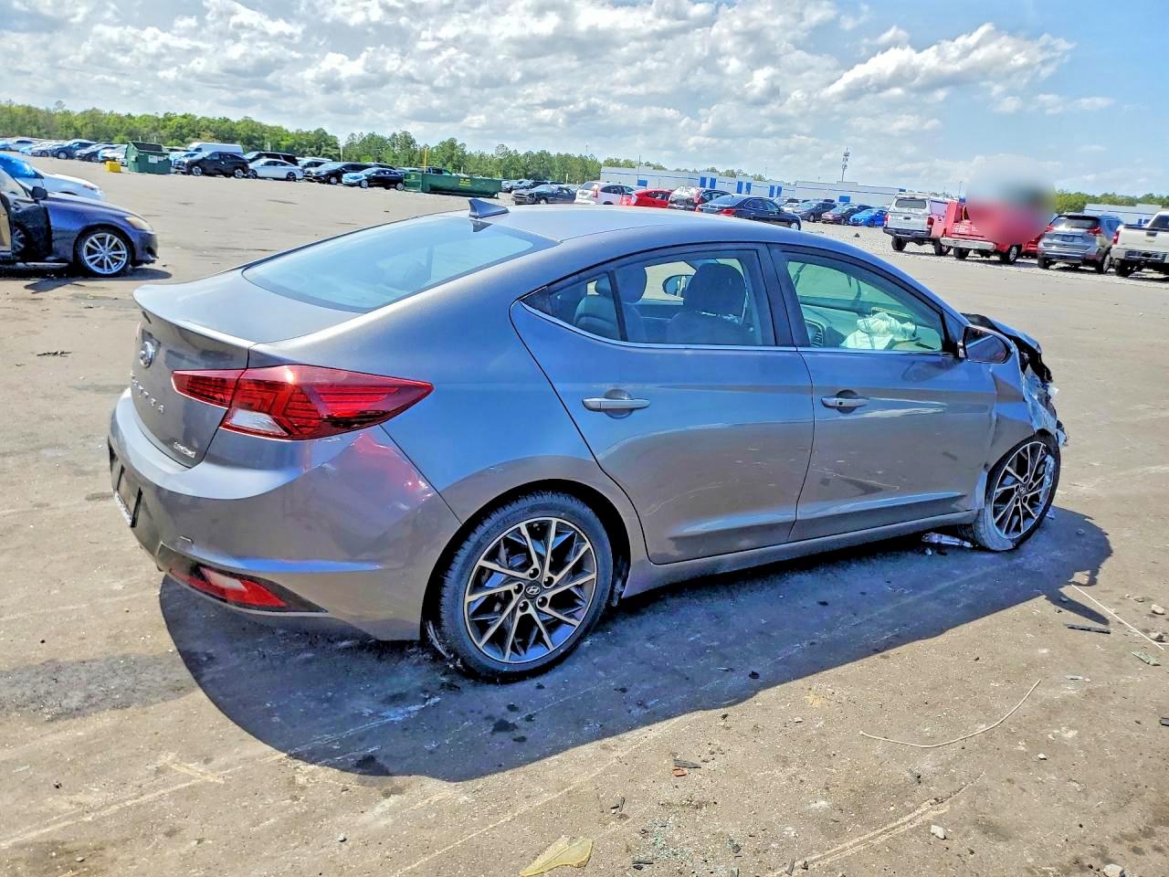 Hyundai ELANTRA Limited