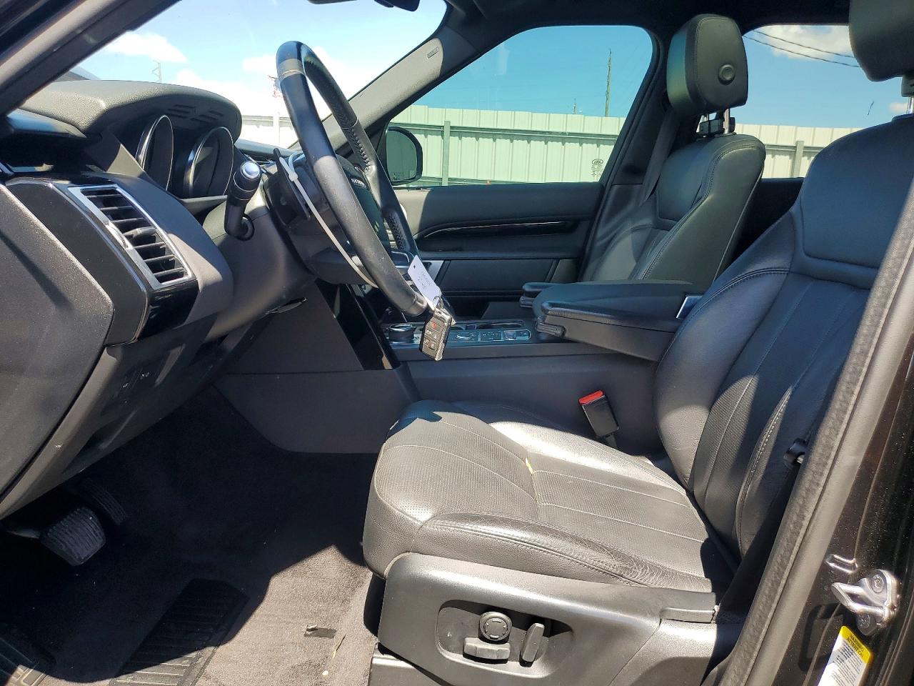 Land Rover Discovery Se