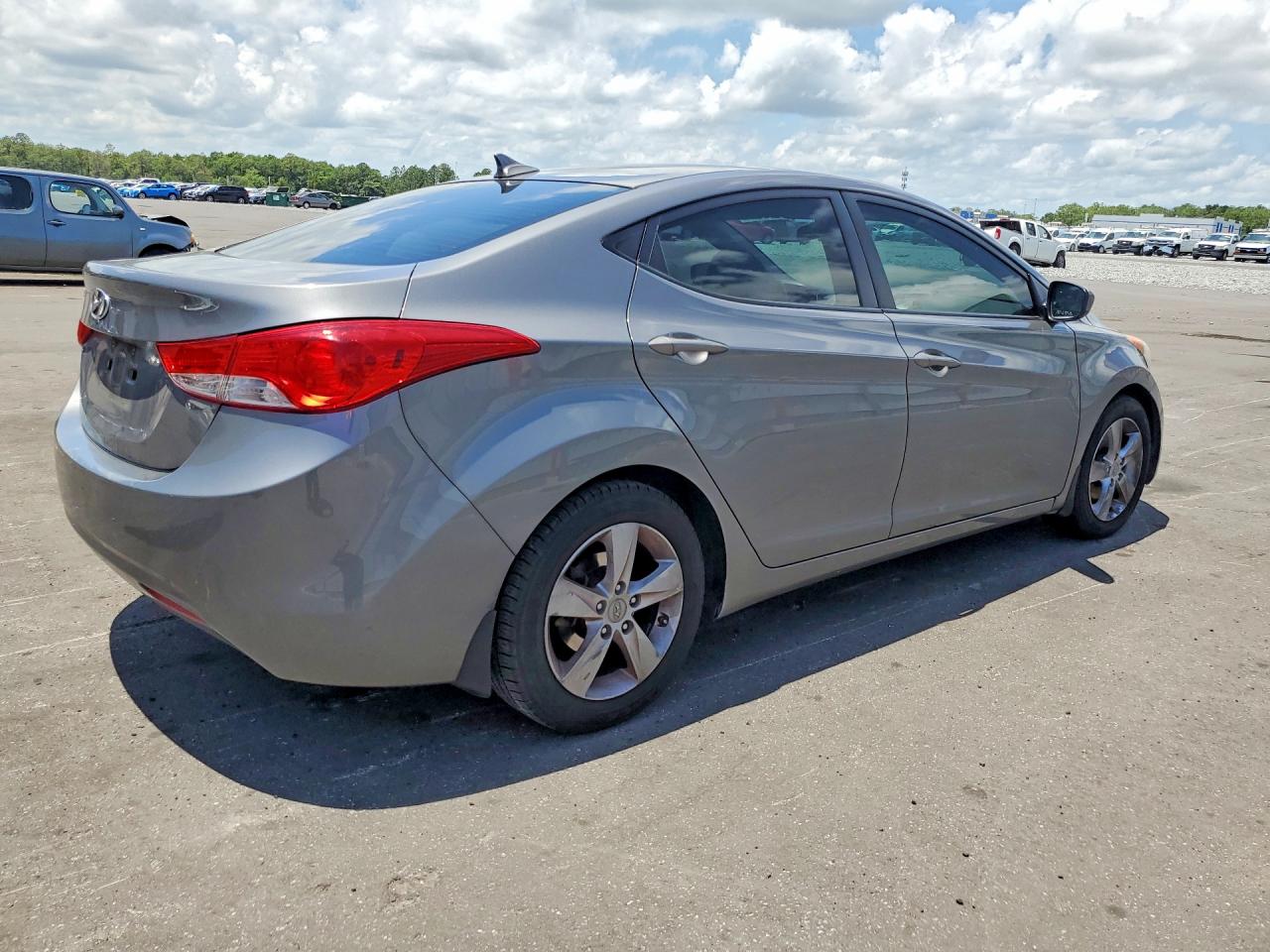 Hyundai ELANTRA Gls